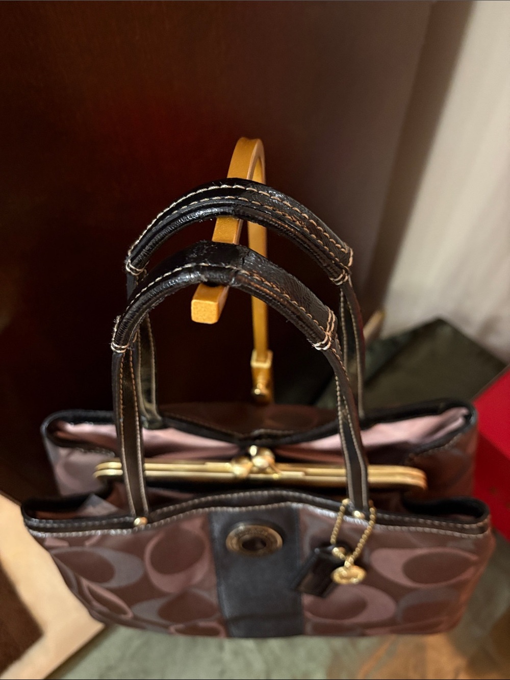 Coach Signature C Kiss lock framed carry all tote G1276-20105 - Picture 3 of 15